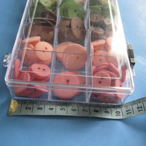 209 Craft or Sewing Buttons Matching S M L - Picture 7 of 9